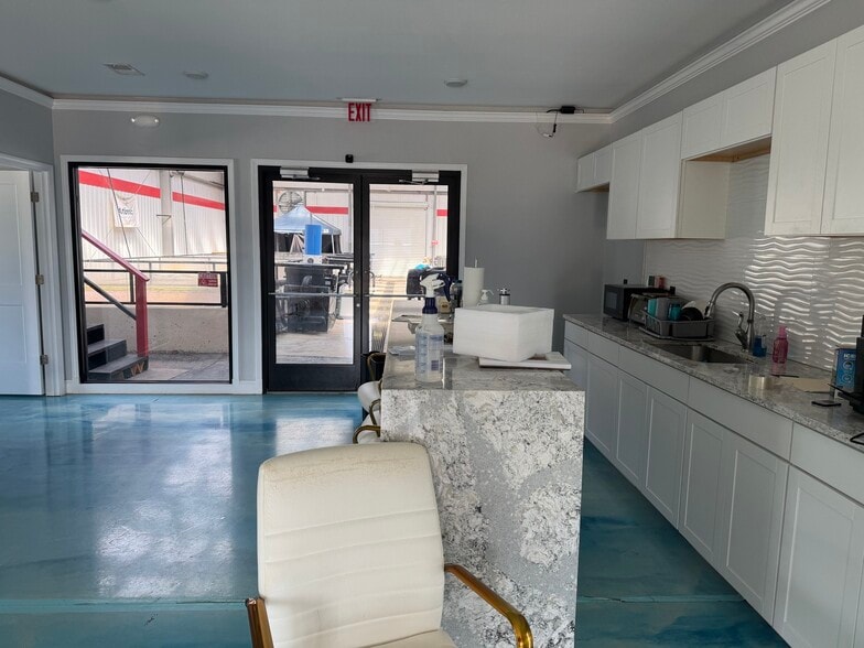 More Photos Of 2253 Boyds Creek Hwy, Sevierville Flex For Sale