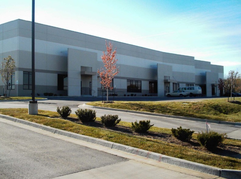 Primary Photo Of 2650-2658 NE Hagan Rd, Lee's Summit Research And Development For Lease