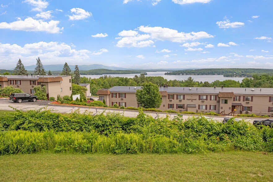 More Photos Of 291 Endicott St N, Laconia Hotel For Sale