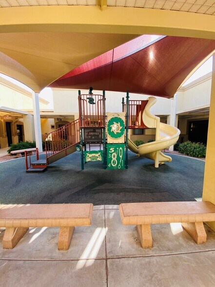 More Photos Of 16611 S 40th St, Phoenix Medical For Lease