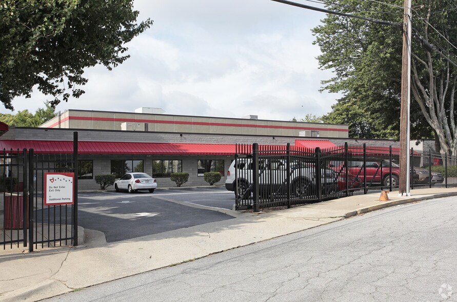 More Photos Of 981 NW Howell Mill Rd, Atlanta Unknown For Lease