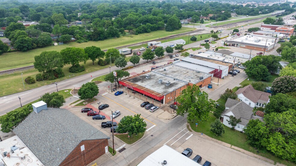 More Photos Of 200 N Main St, Duncanville Storefront Retail Office For Sale