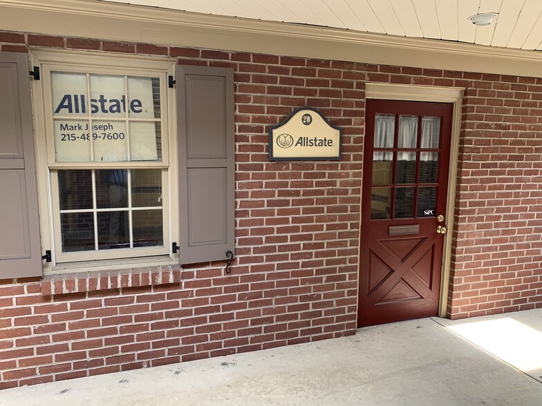 More Photos Of 301 S Main St, Doylestown Medical For Sale