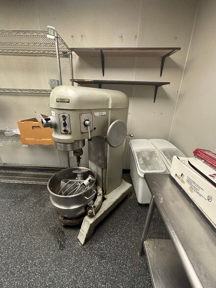 More Photos Of 3221 Lorain Ave, Cleveland Storefront Retail Residential For Lease