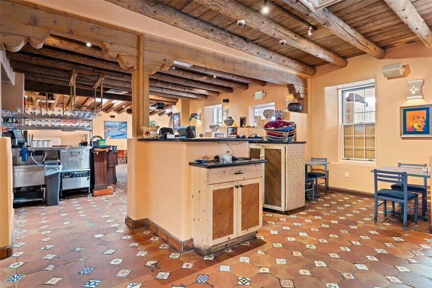 More Photos Of 4 Banana Ln, Santa Fe Restaurant For Sale