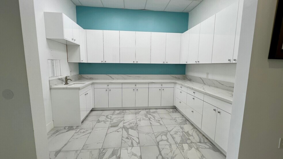 More Photos Of 12372 Garden Grove Blvd, Garden Grove Office For Sale