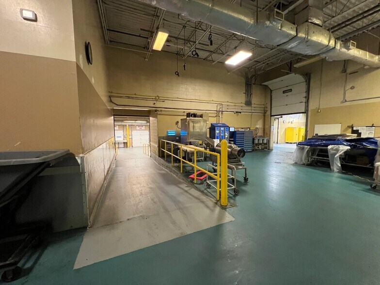 More Photos Of 376 Ledyard St, Hartford Industrial For Lease