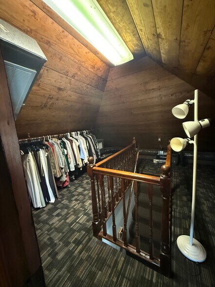 More Photos Of 8838 Belair Rd, Nottingham Office For Lease