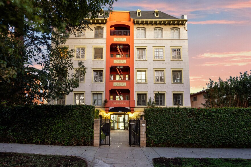 Primary Photo Of 1848 N Gramercy Pl, Hollywood Apartments For Sale