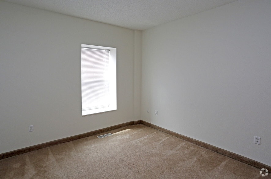 More Photos Of 12700 Nicollet Ave, Burnsville Apartments For Lease