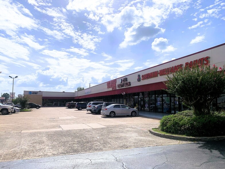Primary Photo Of 1800-1830 W FM-1960, Houston Unknown For Lease