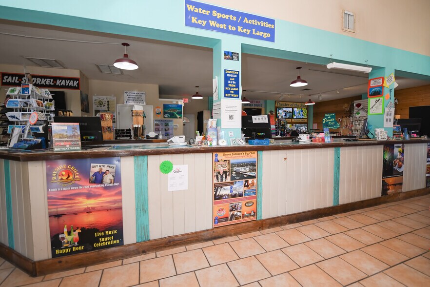 More Photos Of 106240 Overseas Hwy, Key Largo Office For Sale