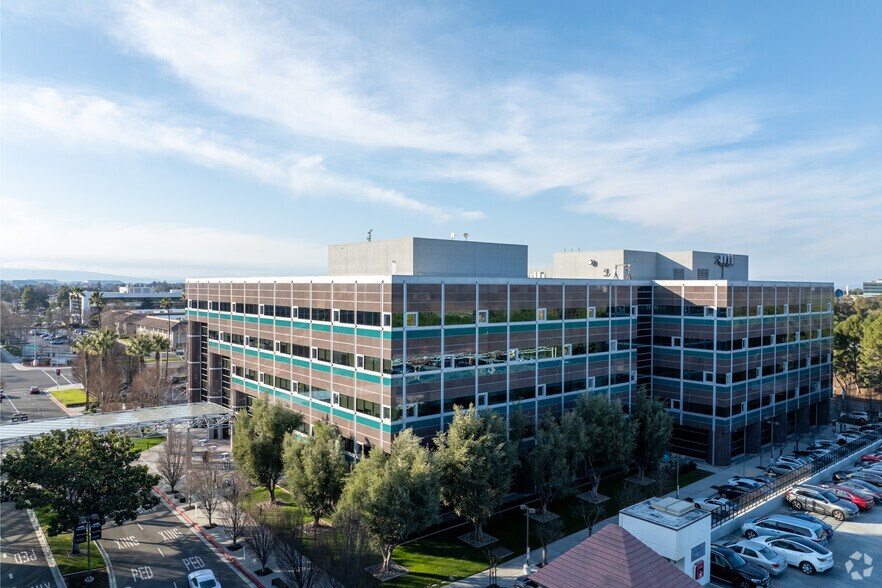 More Photos Of 5201 Great America Pkwy, Santa Clara Office For Lease