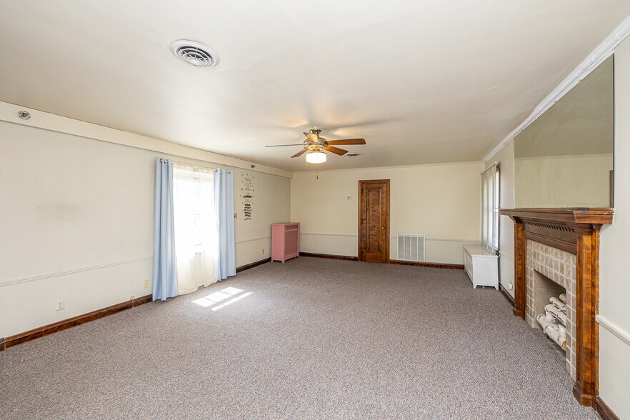 More Photos Of 10000 Granger Rd, Cleveland Assisted Living For Sale