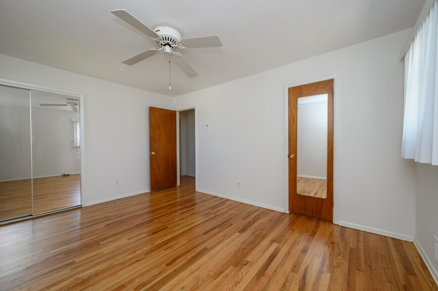 More Photos Of 373 Ford Ave, Fords Medical For Sale