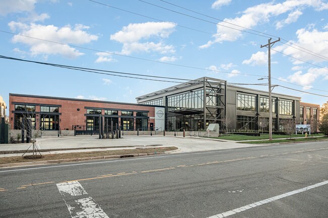 More Photos Of 925 Tuckaseegee Rd, Charlotte Unknown For Lease