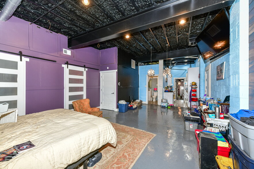 More Photos Of 2421 Central Ave, Indianapolis Office For Sale