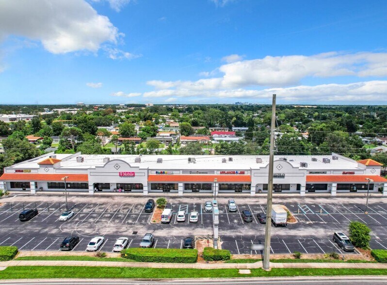 More Photos Of 1233 W Sand Lake Rd, Orlando Unknown For Lease