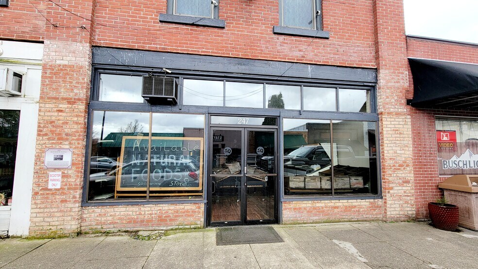 Primary Photo Of 239 N 3rd Ave, Stayton Convenience Store For Lease