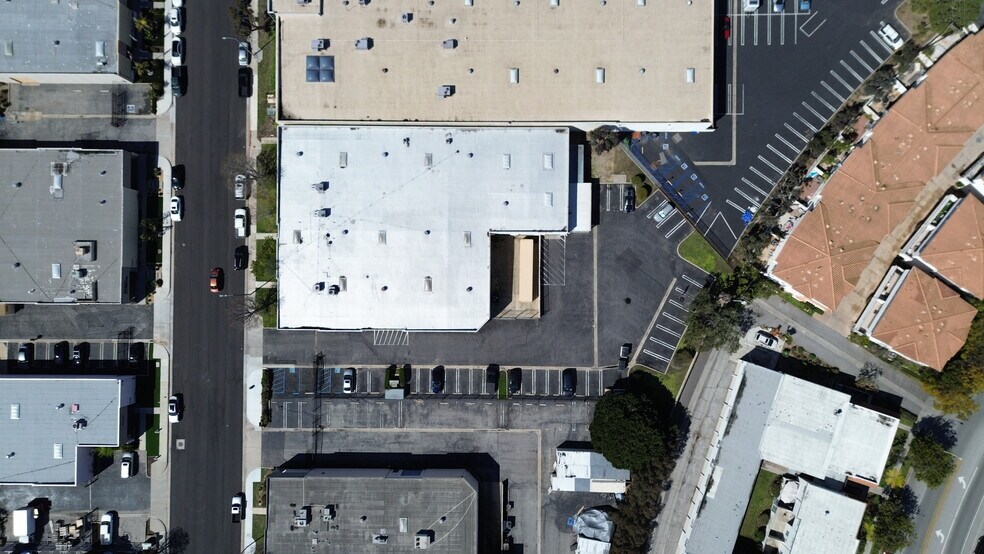More Photos Of 3203-3209 Kashiwa St, Torrance Warehouse For Lease