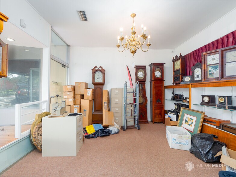 More Photos Of 1418 Newcastle St, Brunswick Storefront For Sale