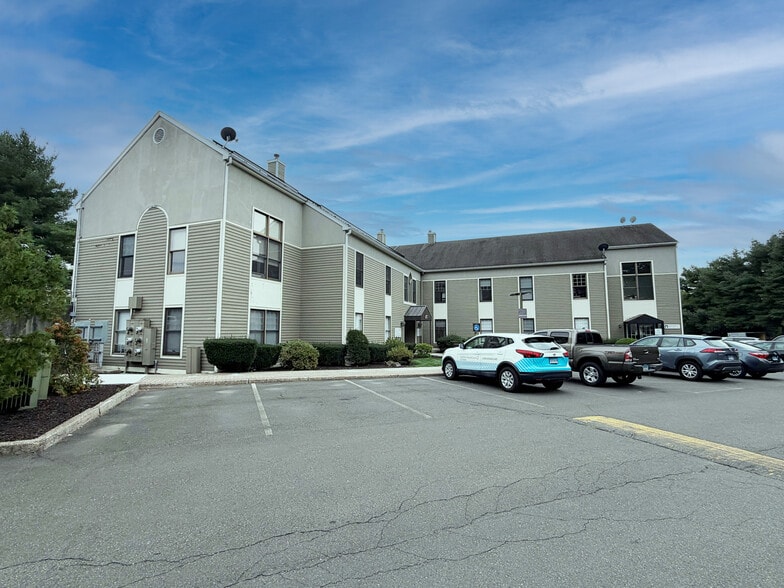 More Photos Of 677 S Main St, Cheshire Office For Sale