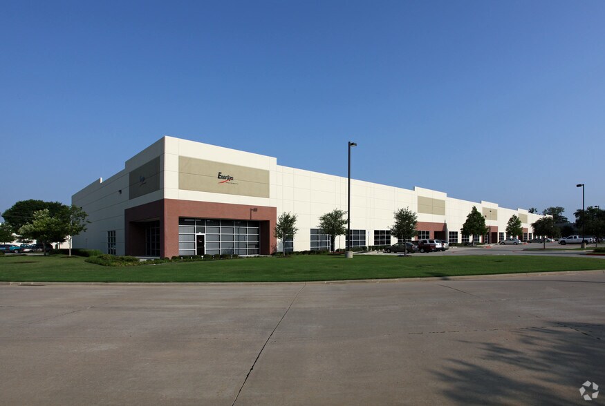 More Photos Of 1600 Wallace Dr, Carrollton Research And Development For Lease