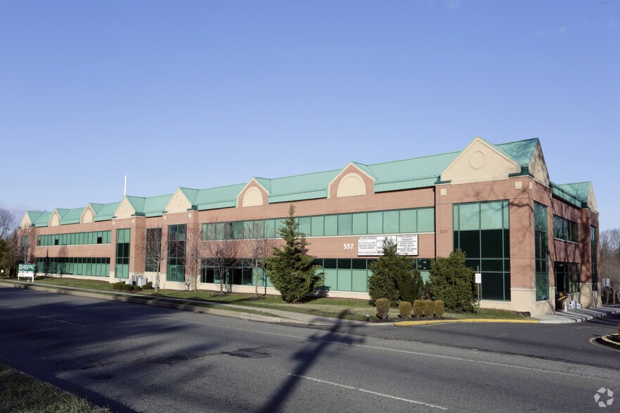 More Photos Of 557 Cranbury Rd, East Brunswick Office For Sale
