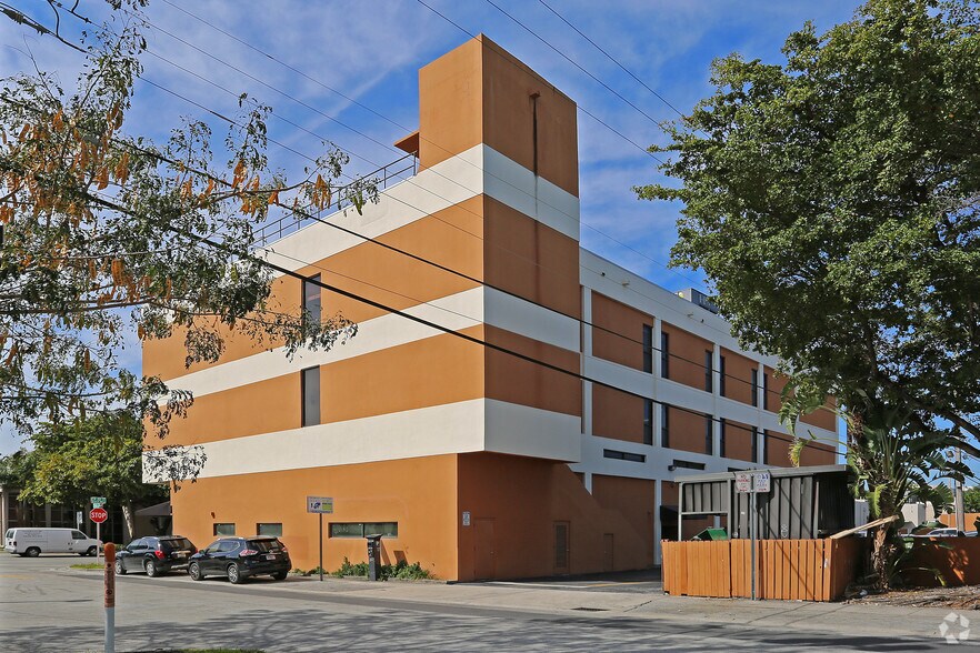 More Photos Of 1801 Coral Way, Miami Medical For Lease