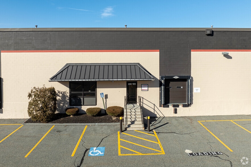 More Photos Of 135-199 Bay State Dr, Braintree Warehouse For Lease