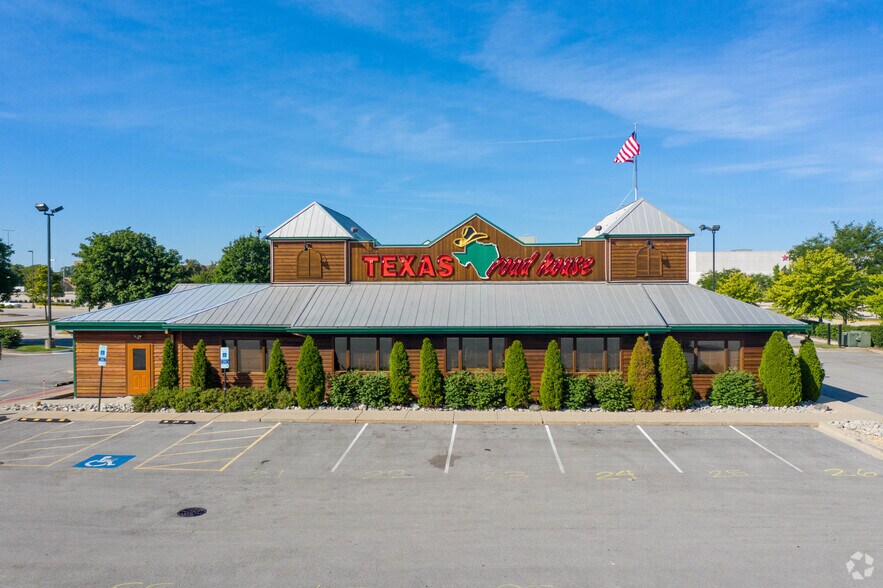 More Photos Of 3151 Tonti Dr, Joliet Restaurant For Sale