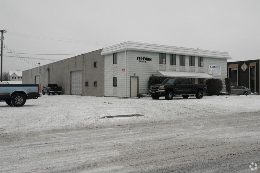 More Photos Of 819 E Rosewood Ave, Spokane Flex For Sale