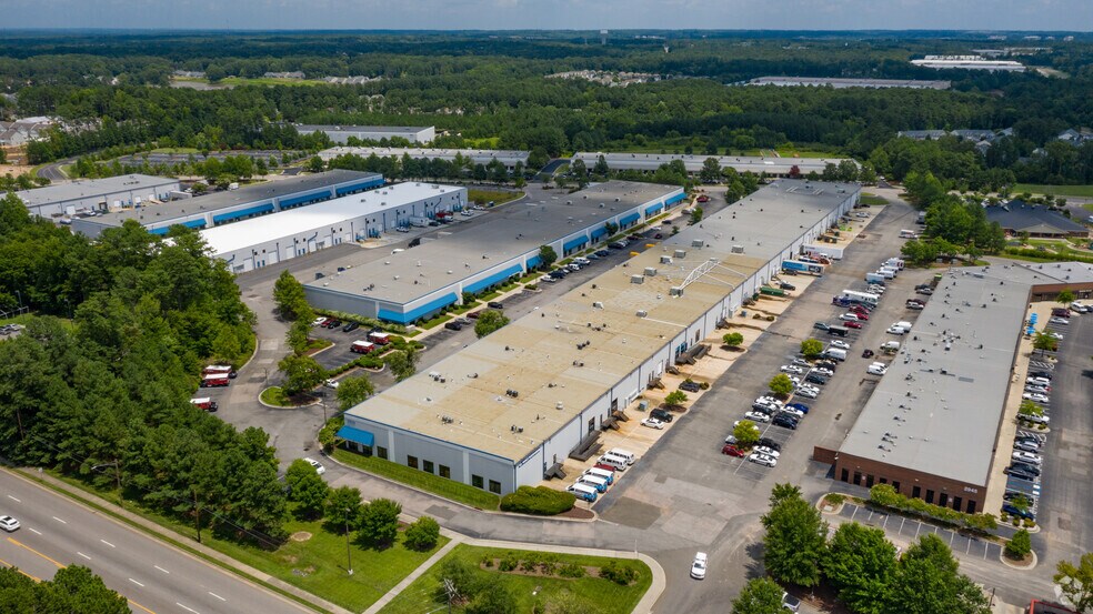 More Photos Of 2933 S Miami Blvd, Durham Light Manufacturing For Lease