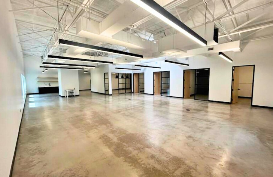 More Photos Of 4621 Ross Ave, Dallas Office For Lease
