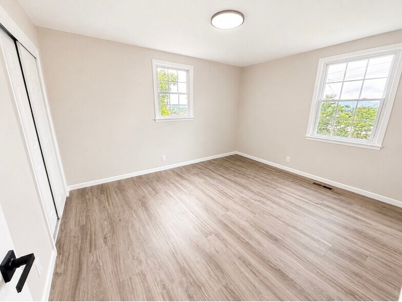 More Photos Of 120 Cross Timbers Dr, Nashville Apartments For Sale