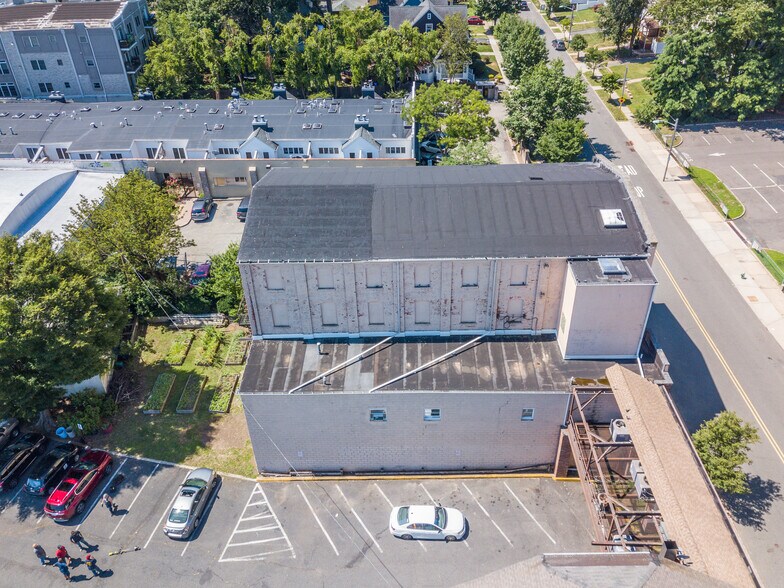 More Photos Of 6-8 Gates Ave, Montclair Office For Lease