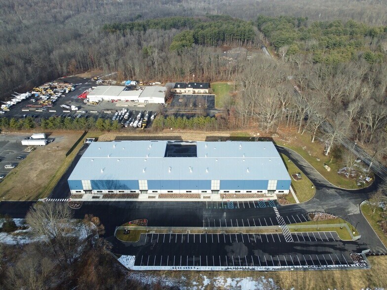 More Photos Of 999 Willow Grove St, Hackettstown Warehouse For Lease