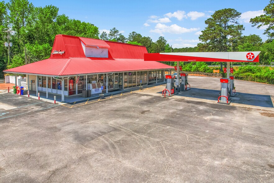 More Photos Of 500 Buff Blvd, Summerton General Retail For Sale