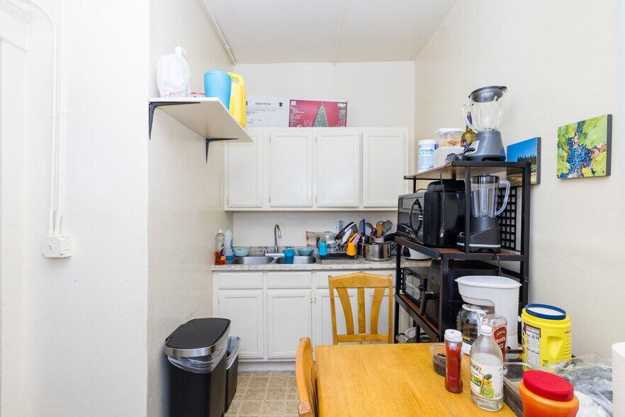 More Photos Of 694 S Burlington Ave, Los Angeles Apartments For Sale