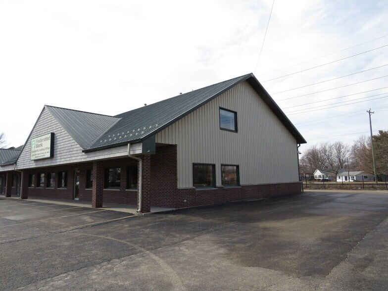 More Photos Of 264-272 S Front St, Braidwood Freestanding For Lease