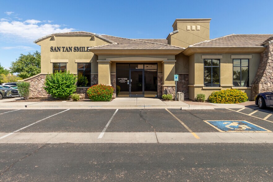 Primary Photo Of 1355 S Higley Rd, Gilbert Medical For Lease