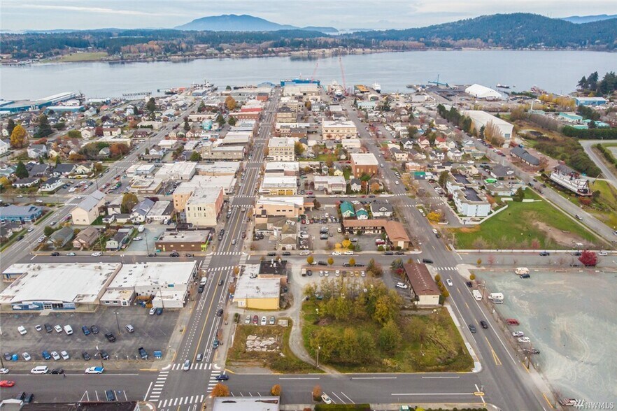 More Photos Of 904 10th St, Anacortes Land For Sale