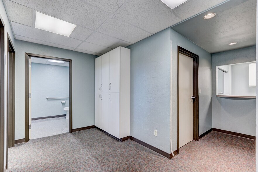 More Photos Of 5622 N Portland Ave, Oklahoma City Medical For Lease