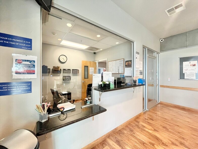 More Photos Of 2485 Sunrise Blvd, Gold River Office For Sale