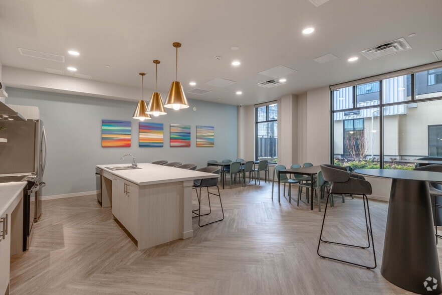 More Photos Of 12548 Lake City Way NE, Seattle Apartments For Lease