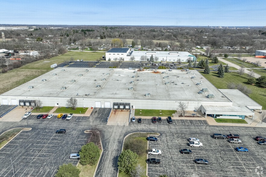 More Photos Of 3801 S Central Ave, Rockford Manufacturing For Lease