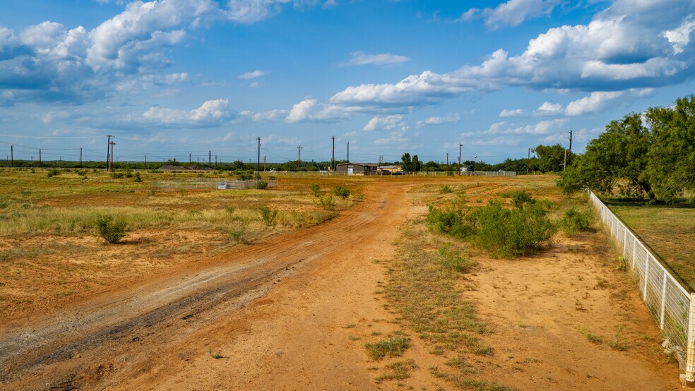 More Photos Of 175 County Road 1151, Pearsall Land For Sale