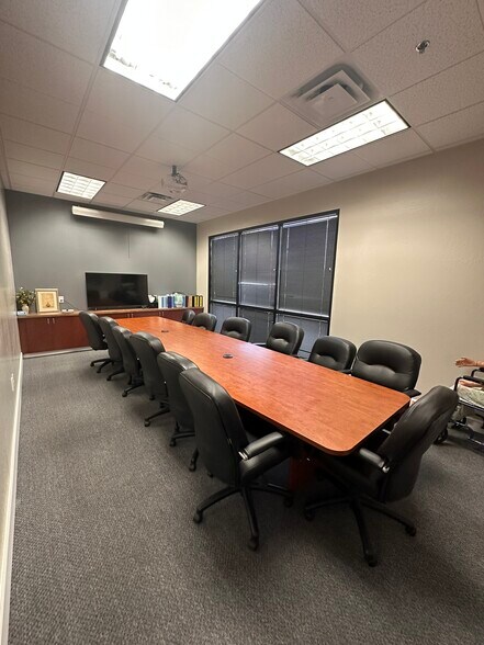 More Photos Of 535 E McKellips Rd, Mesa Medical For Sale