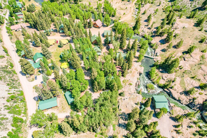 More Photos Of 860 County Road 142, Lake City Hotel For Sale