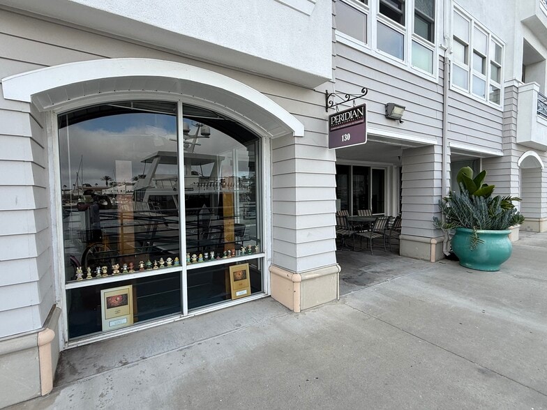 More Photos Of 2600-2700 Newport Blvd, Newport Beach Apartments For Lease